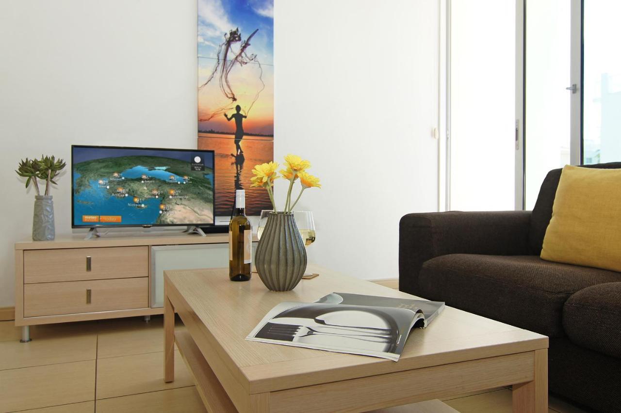 Calypso - Coralli Beachfront Apartment Протарас Екстериор снимка