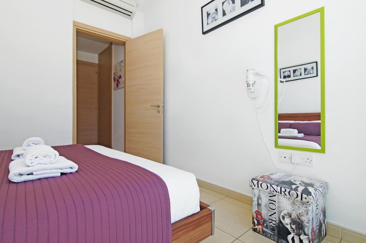 Calypso - Coralli Beachfront Apartment Протарас Екстериор снимка