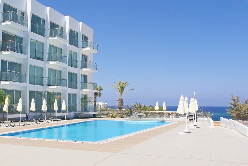Calypso - Coralli Beachfront Apartment Протарас Екстериор снимка
