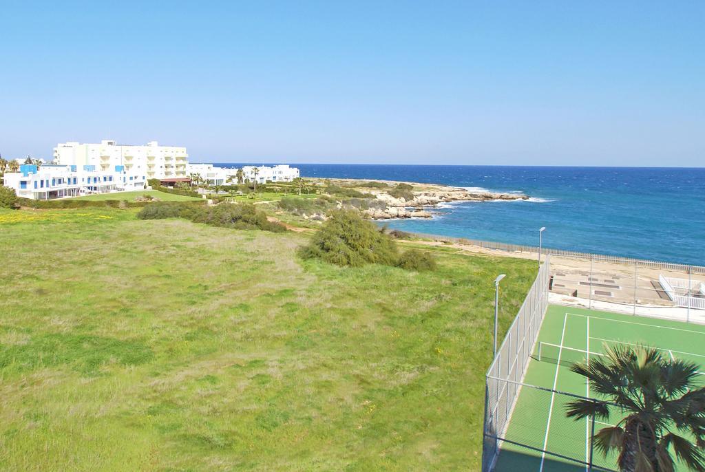 Calypso - Coralli Beachfront Apartment Протарас Екстериор снимка